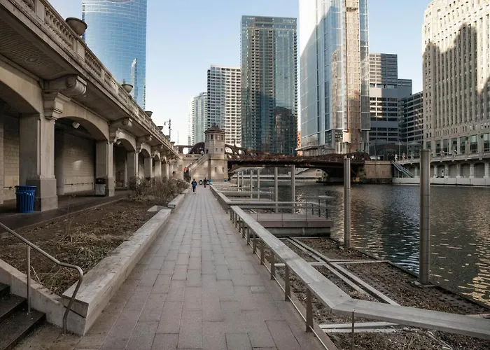 Loop W Pool Gym Nr Financial District Chi-267 Чикаго